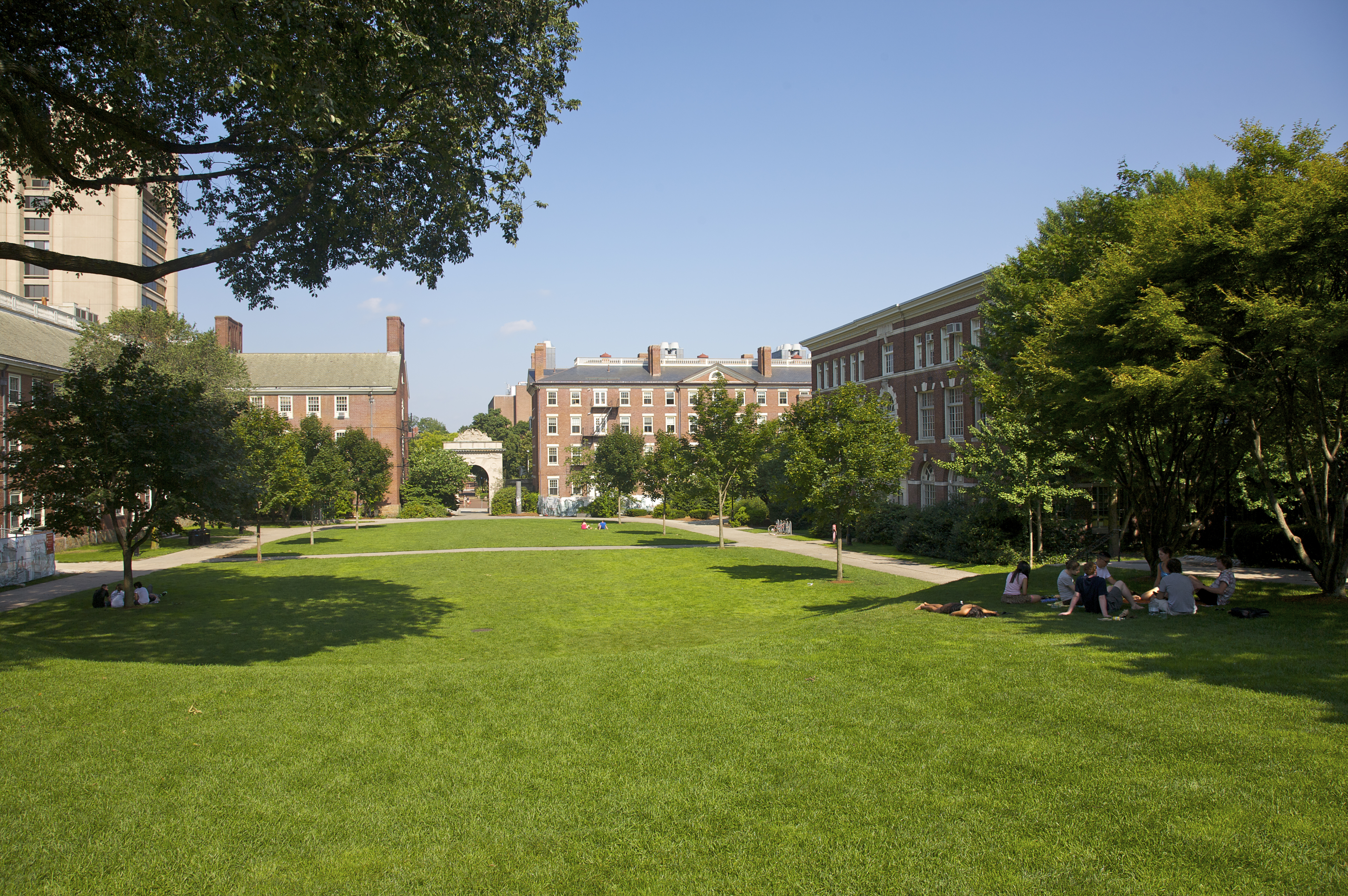 Smart Ways to Improve Customer Experience in Education