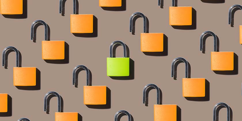 Leveraging AI Insights and Ensuring Privacy in Modern Contact Centers