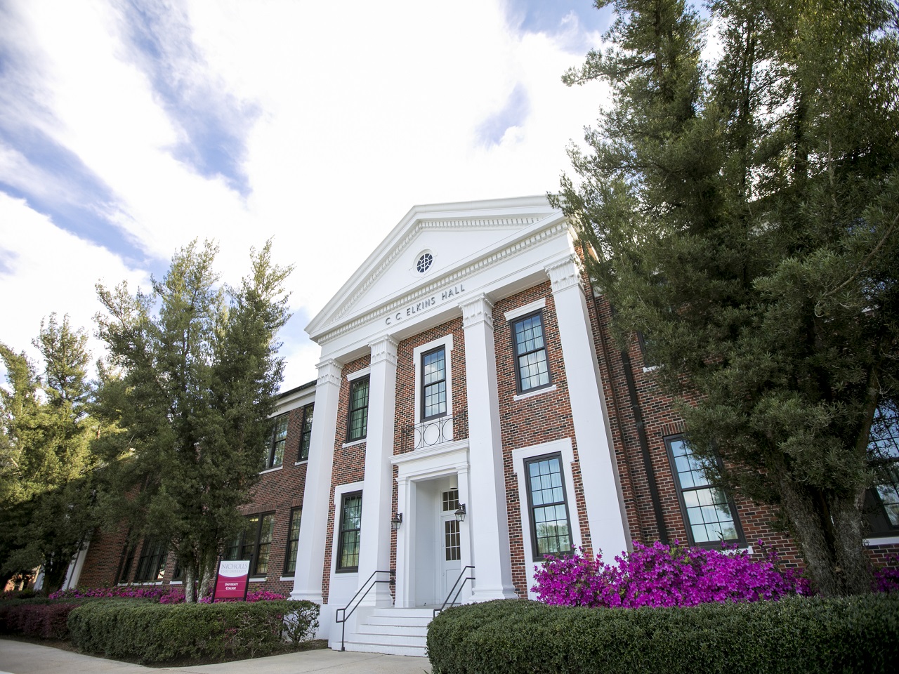 Nicholls State University building